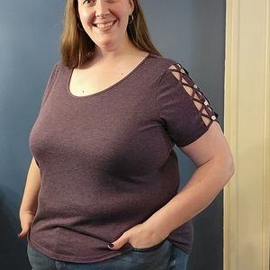 3x fits like 2x purple shirt